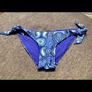 Donated 2/24 Bikini Bottoms NWOT H & M blue paisley 8